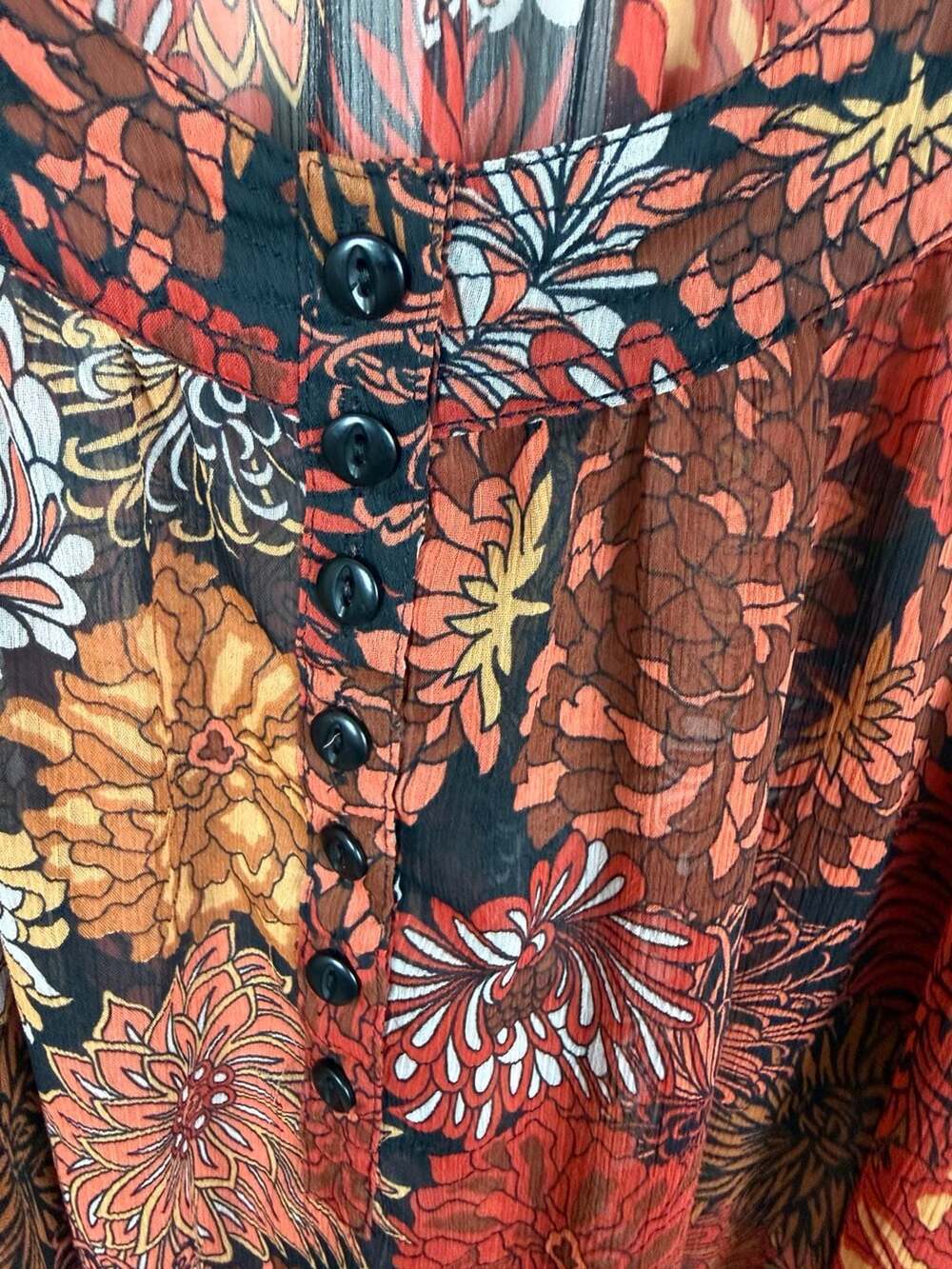 New York City Design Co. Floral Sheer Henley Blouse Size Large - Picture 4 of 6